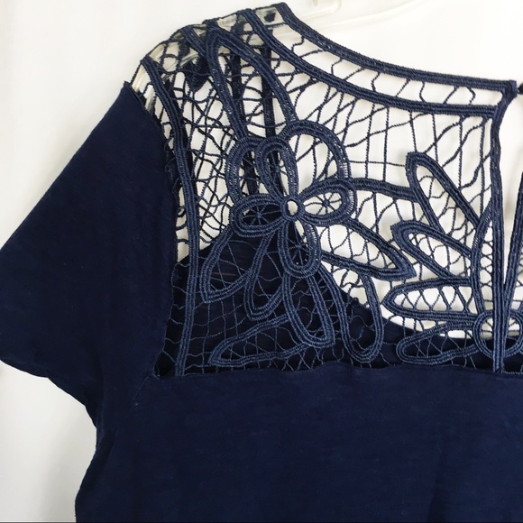 Torrid navy blue lace detail t-shirt size 1 - Picture 7 of 7